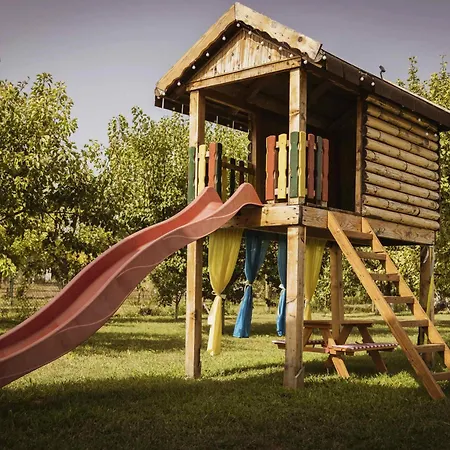 Holiday home Vikendica Dar *