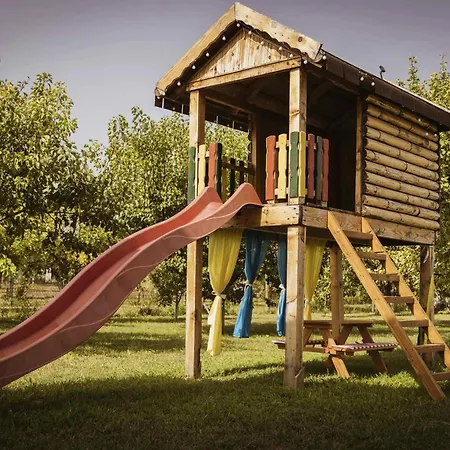 度假居 Vikendica Dar *